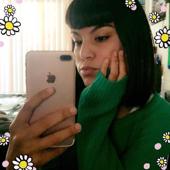 Meet your Posher, Julia - Picture 1 of 1